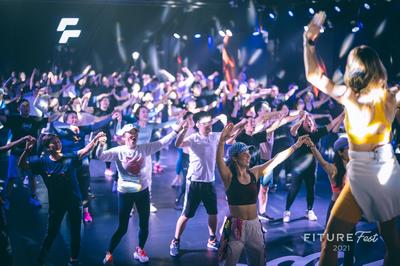 FITUREHood“沸活圈”用户覆盖超300城，领跑国内智能健身赛道